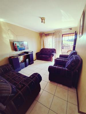 House For Sale in Newlands East, Newlands
